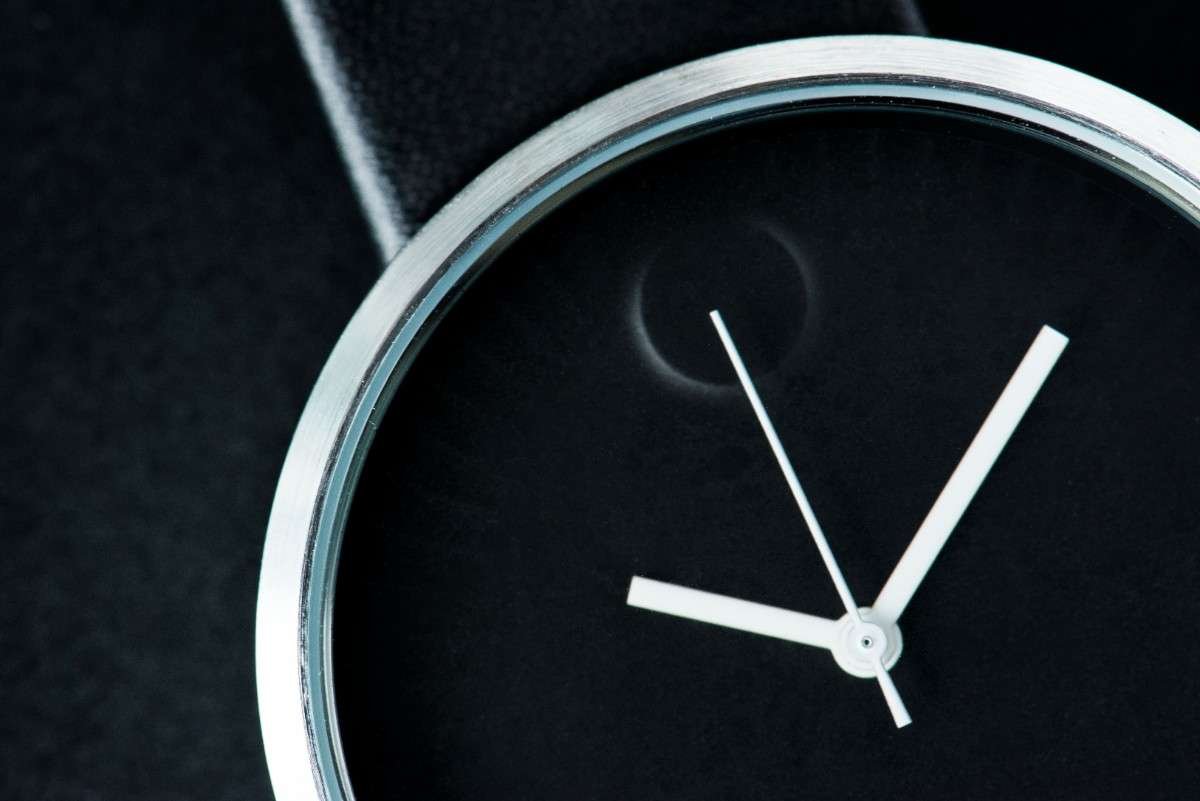 Read more about the article Top 3 Best Large Wall Clock With Toughened Glass cover to purchase in 2026.